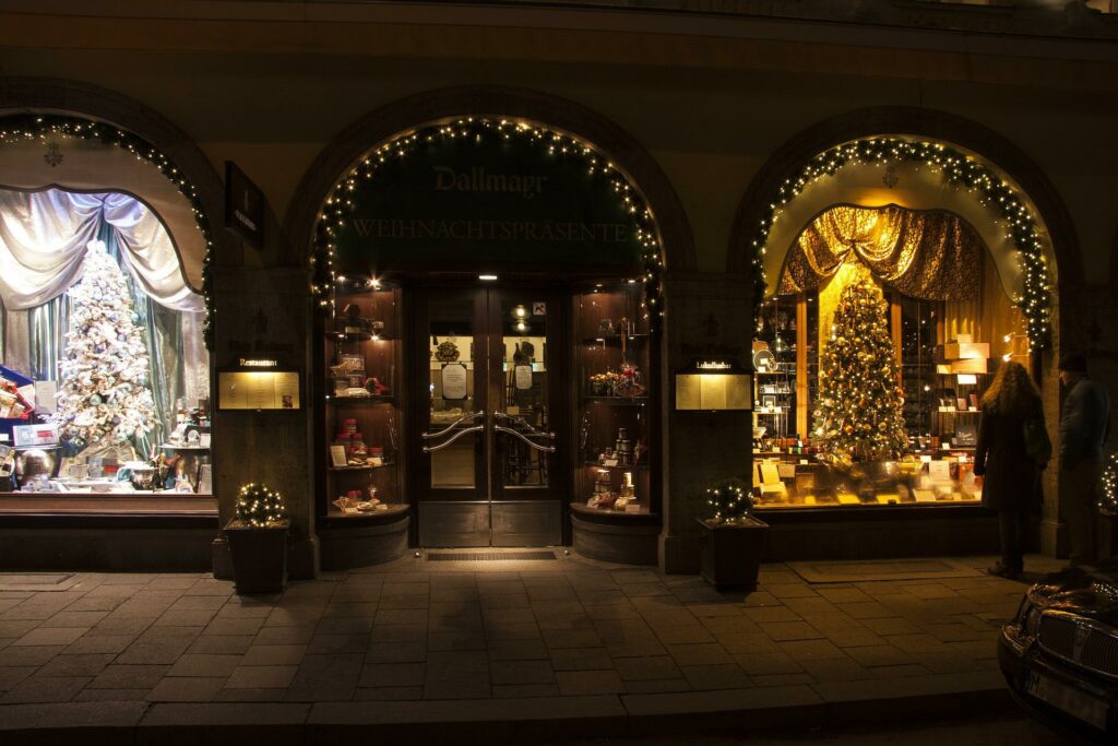 éclairage d'une vitrine de magasin